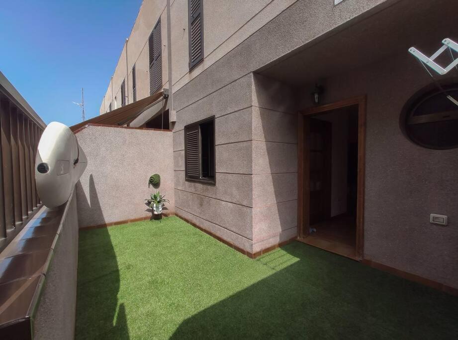 Duplex In Quiet Zone, Next To Sea, Fast Wifi Apartment El Medano  Luaran gambar